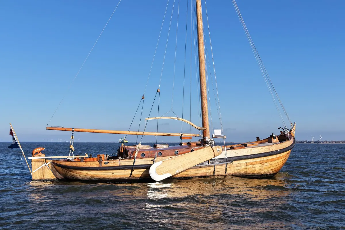 Dutch Botter Yacht 23