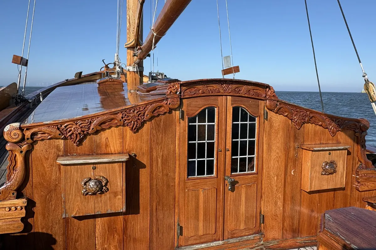 Dutch Botter Yacht 37
