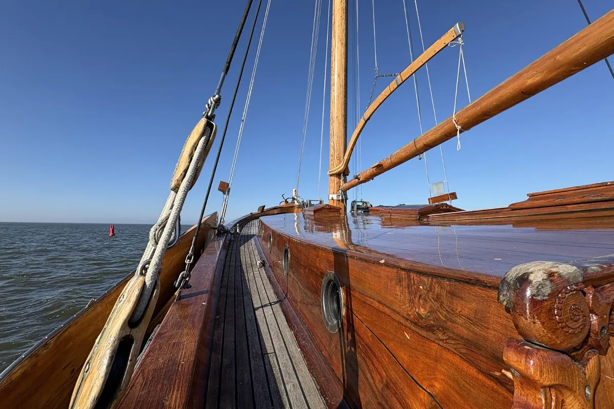 Dutch Botter Yacht 43