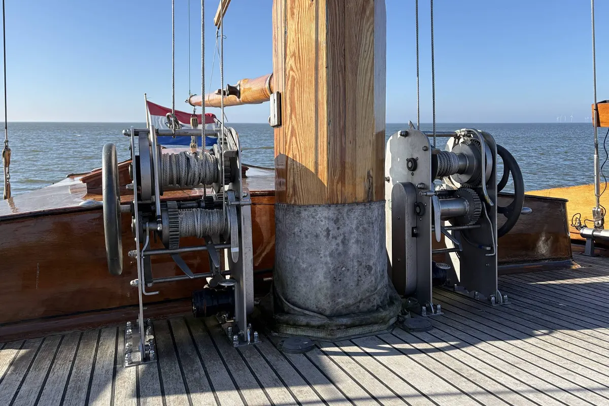 Dutch Botter Yacht 49