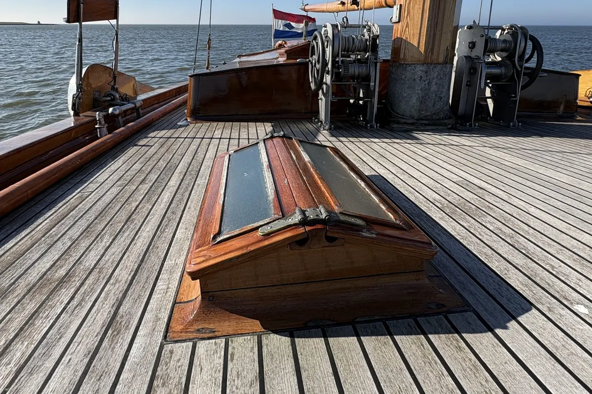 Dutch Botter Yacht 53