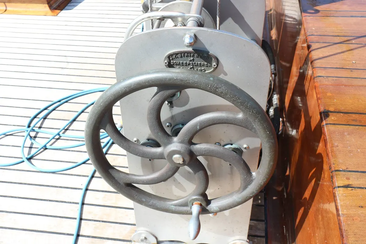 Dutch Botter Yacht 67