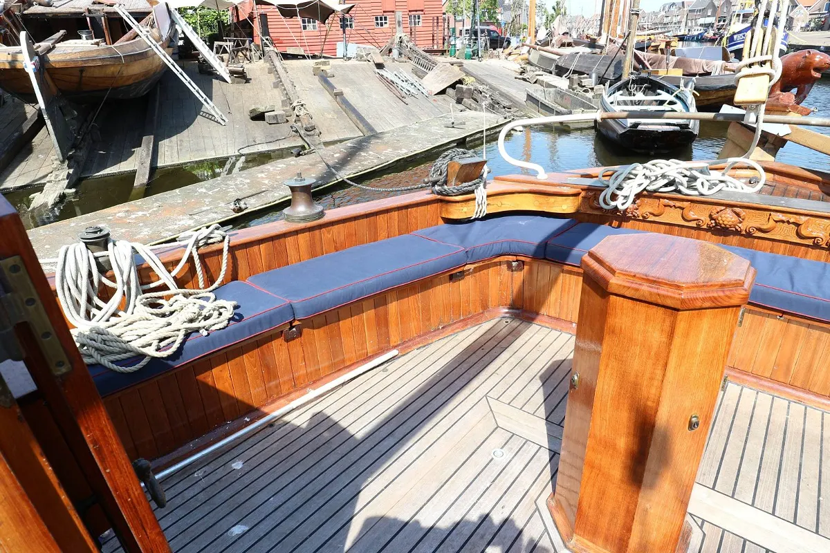 Dutch Botter Yacht 85