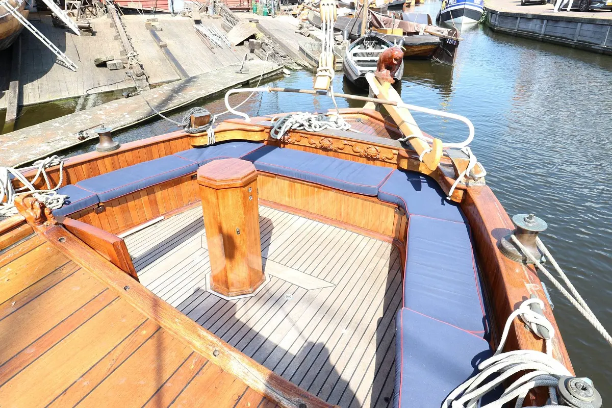 Dutch Botter Yacht 86