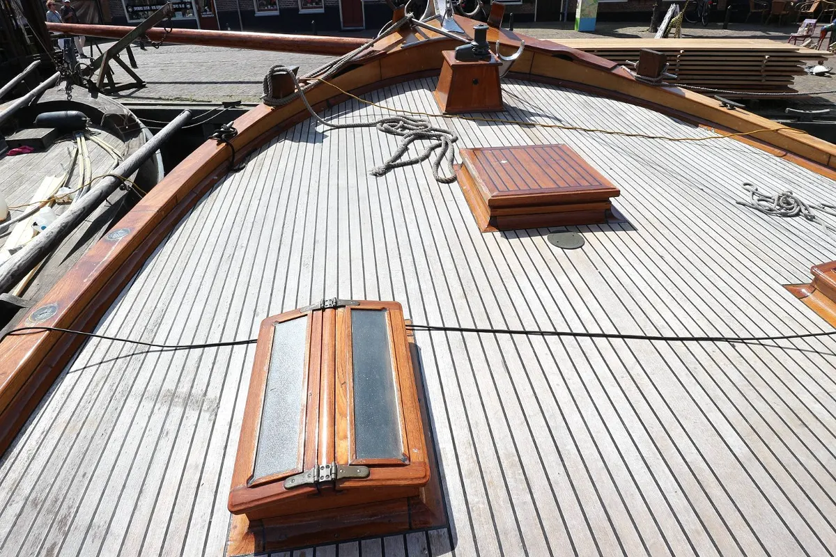 Dutch Botter Yacht 87