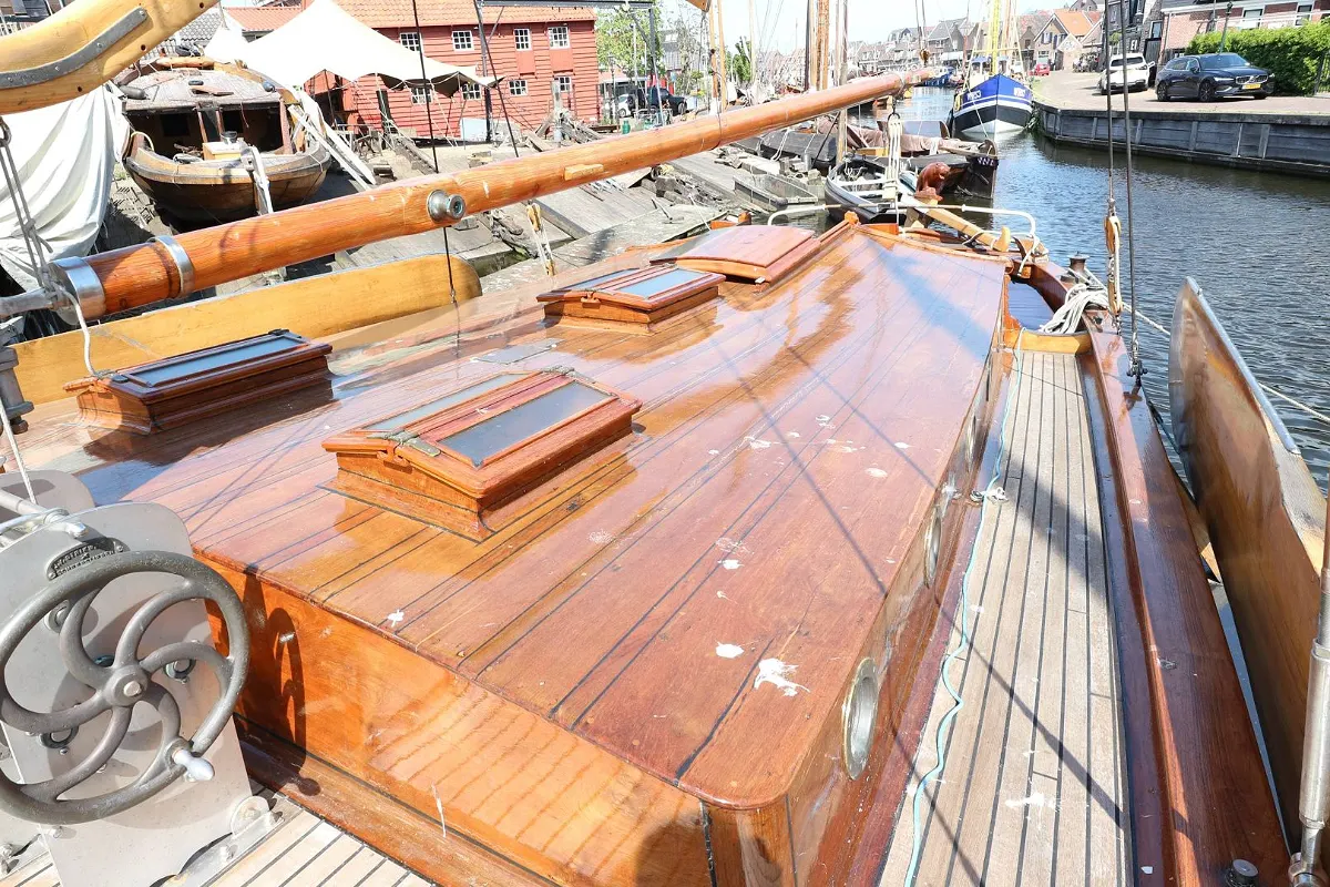 Dutch Botter Yacht 90