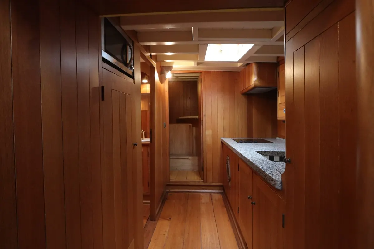 Dutch Botter Yacht 103