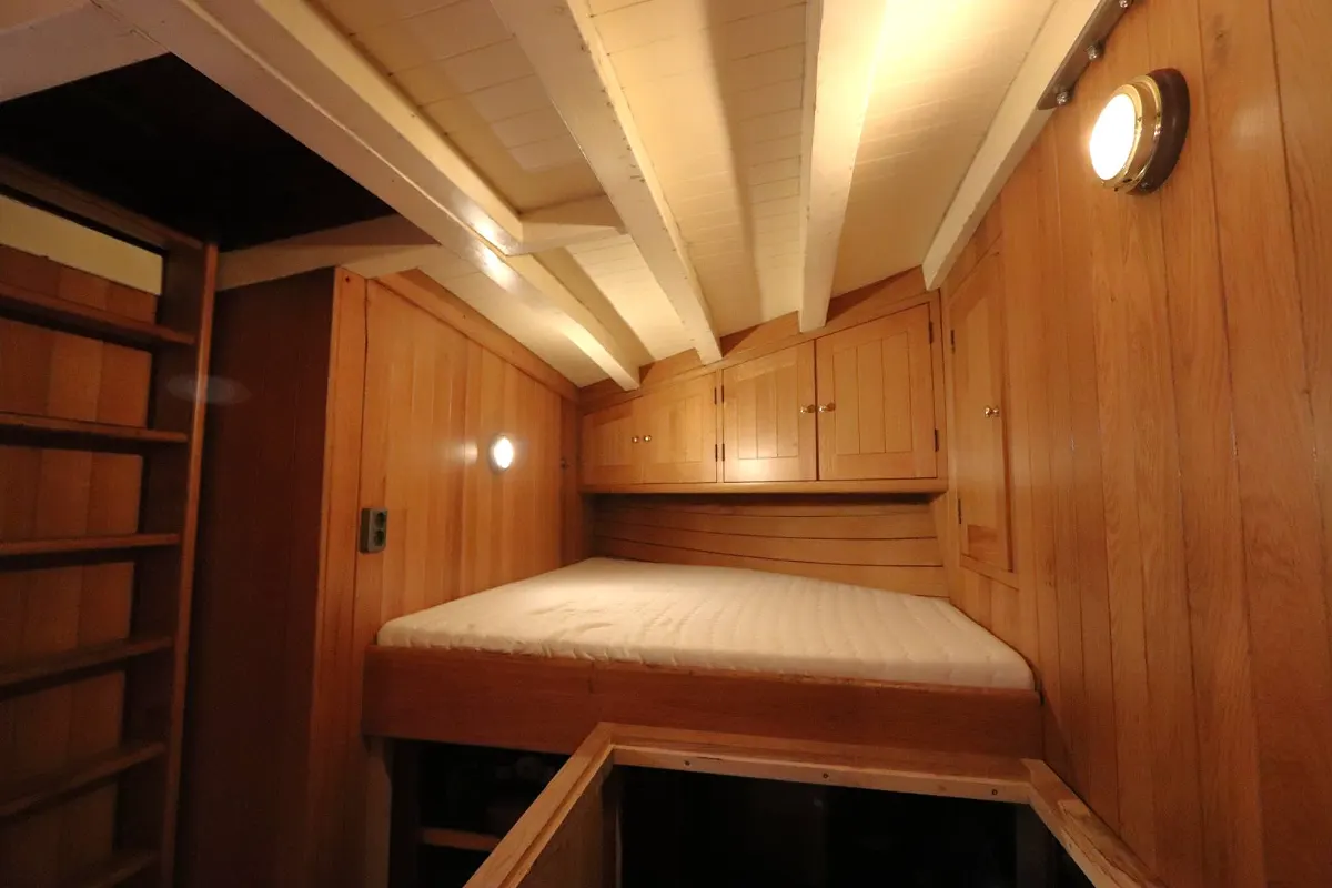 Dutch Botter Yacht 111