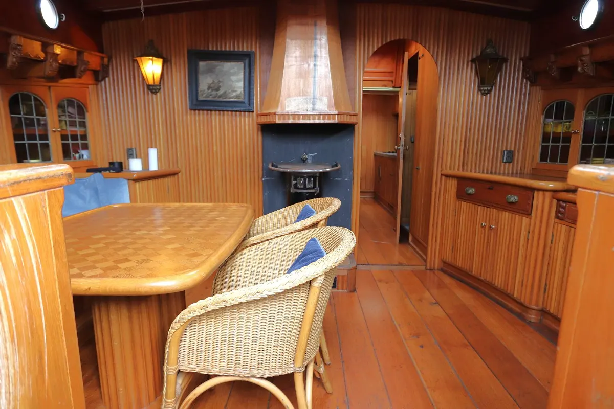 Dutch Botter Yacht 114