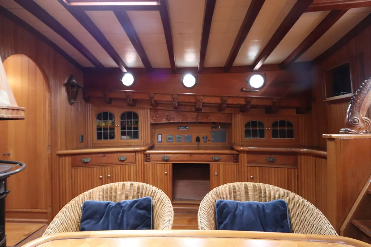 Dutch Botter Yacht 117