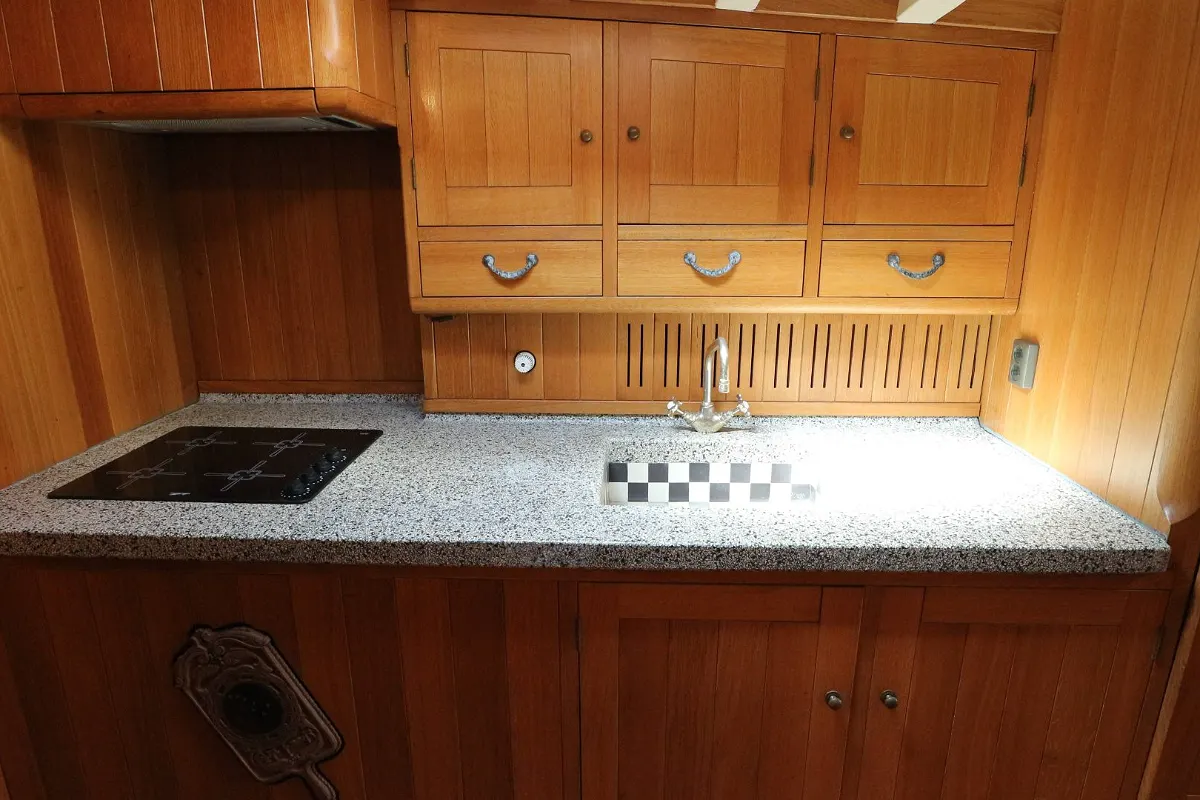 Dutch Botter Yacht 123