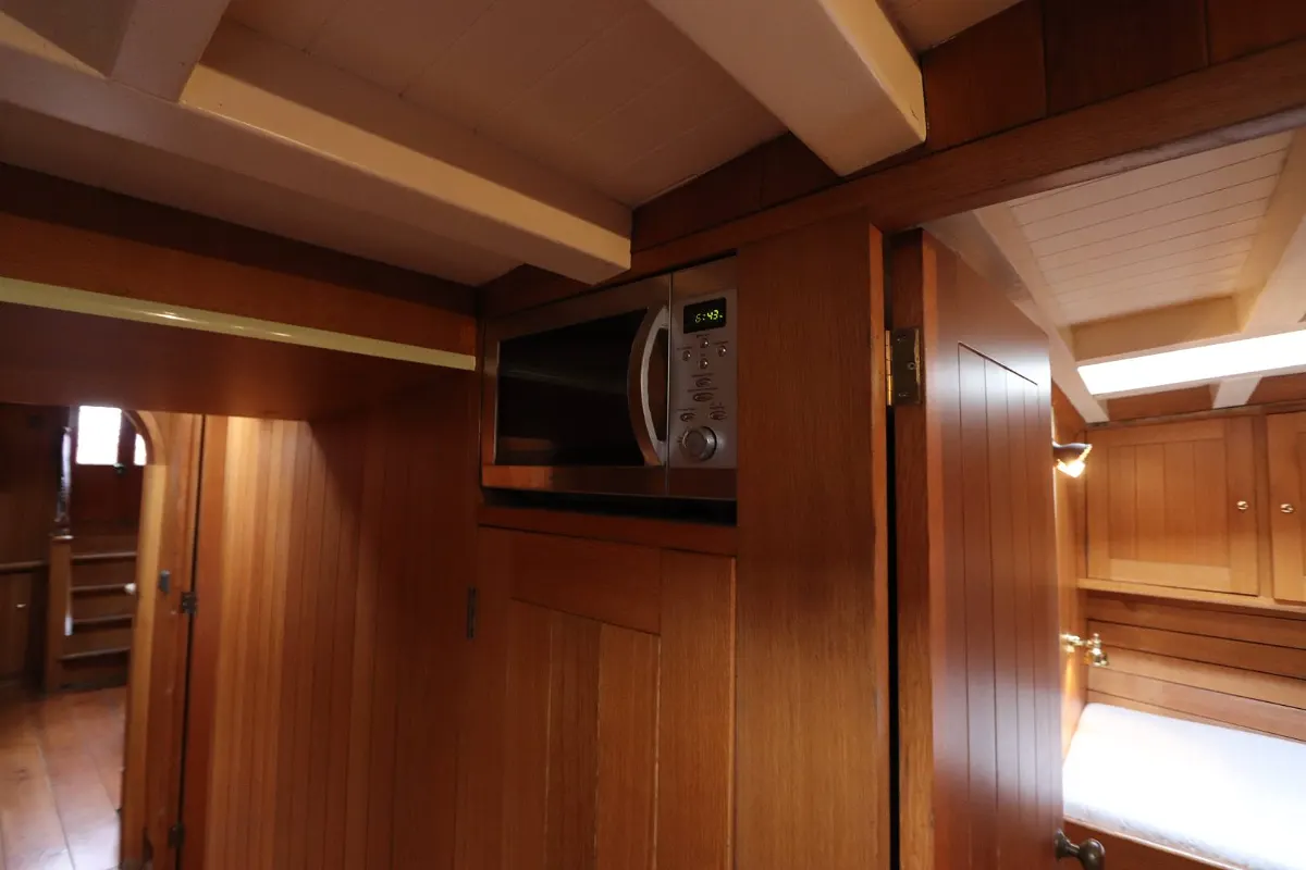 Dutch Botter Yacht 131