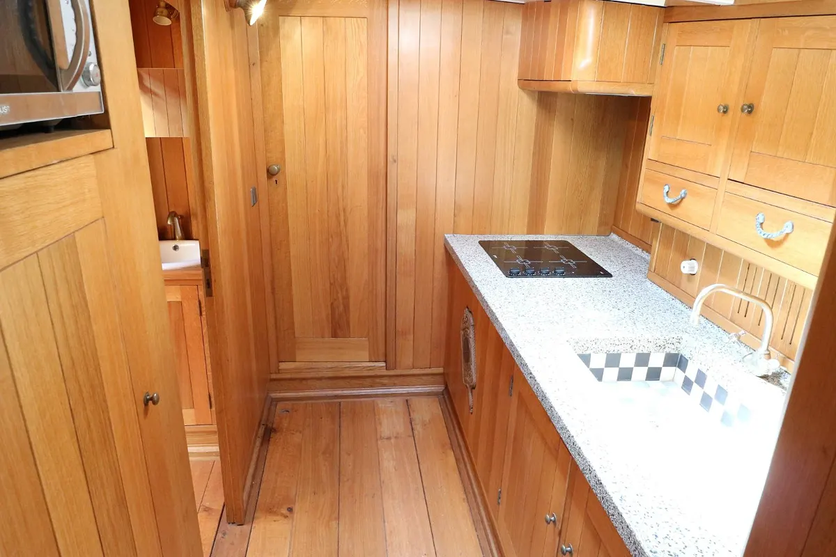 Dutch Botter Yacht 141