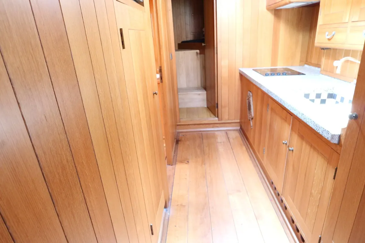 Dutch Botter Yacht 184