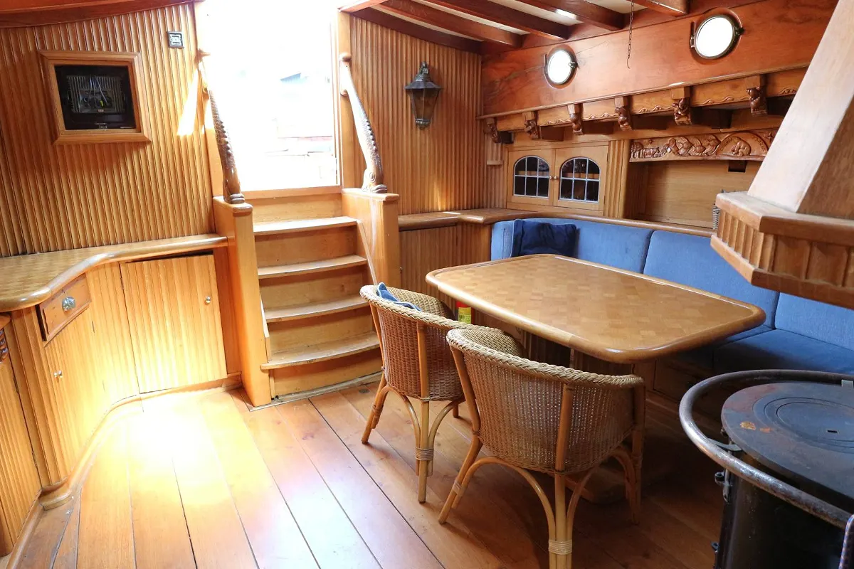 Dutch Botter Yacht 185