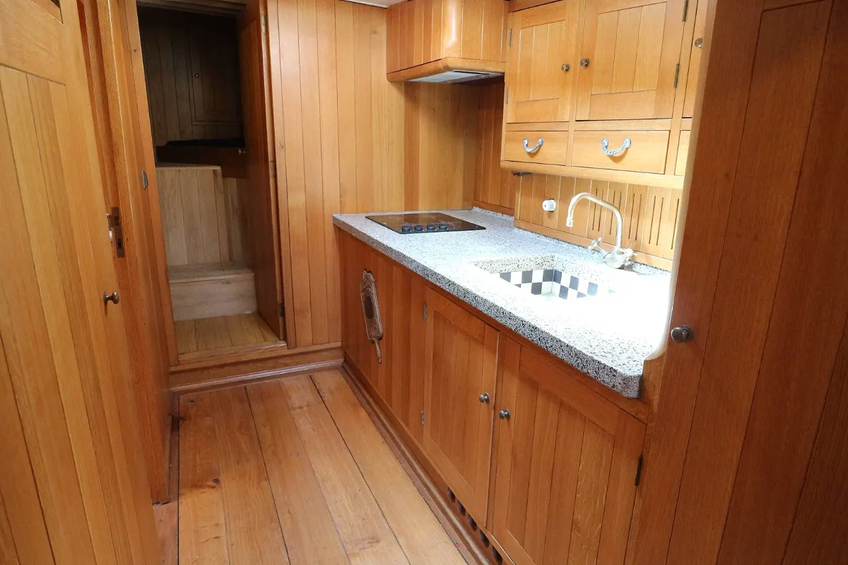Dutch Botter Yacht 202