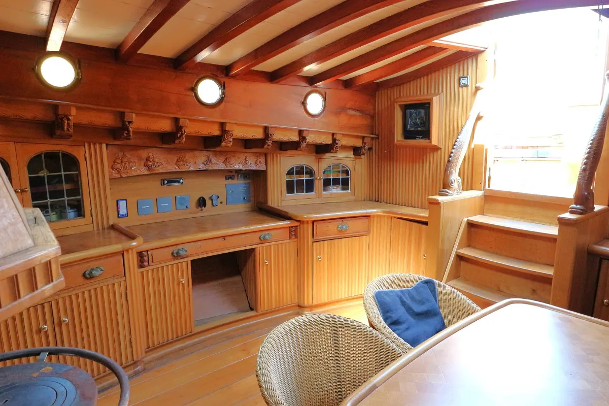 Dutch Botter Yacht 205