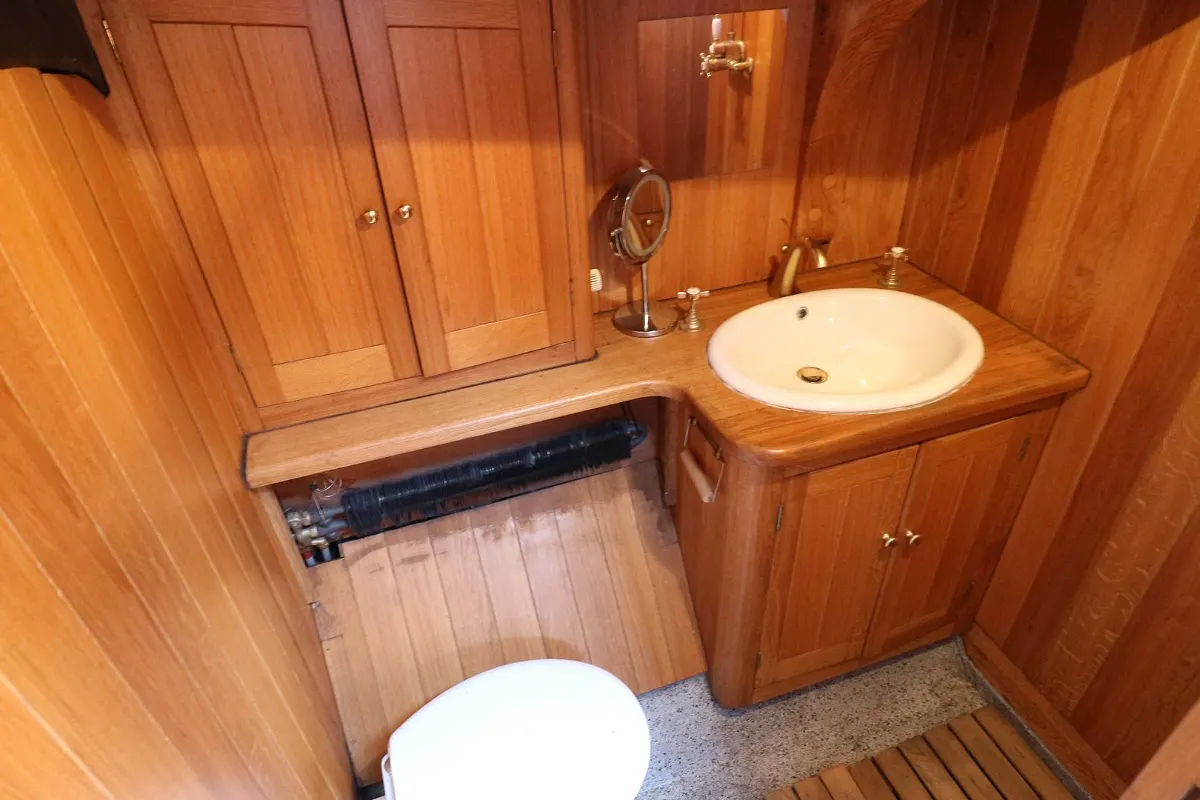 Dutch Botter Yacht 209