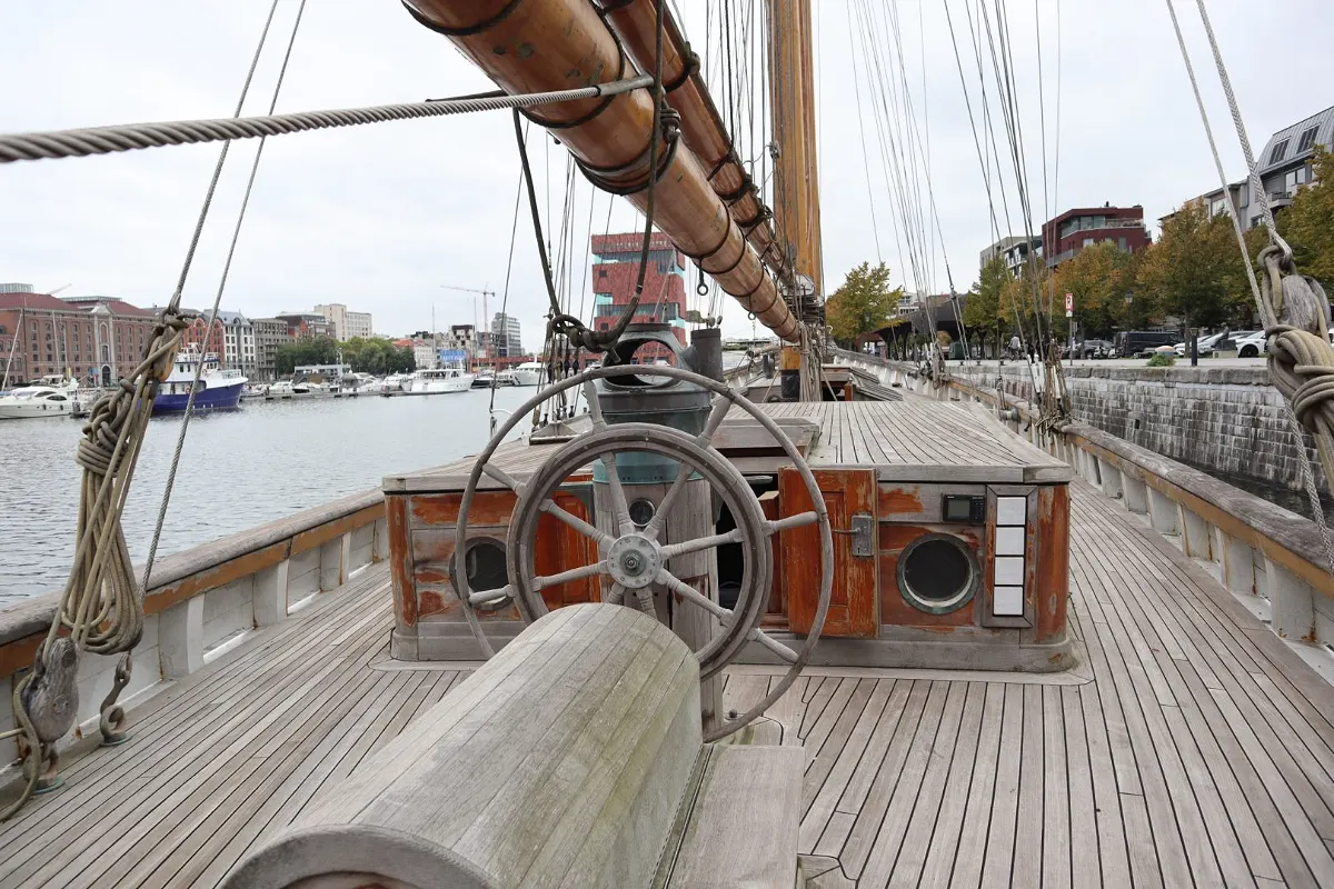 Olivier Van Meer 143 ''ZACA A TE MOANA'' 32