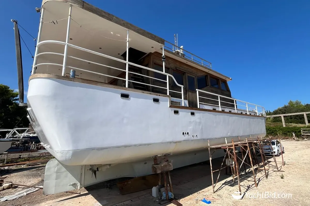 Custom Built - MY ''Tramp'' 26