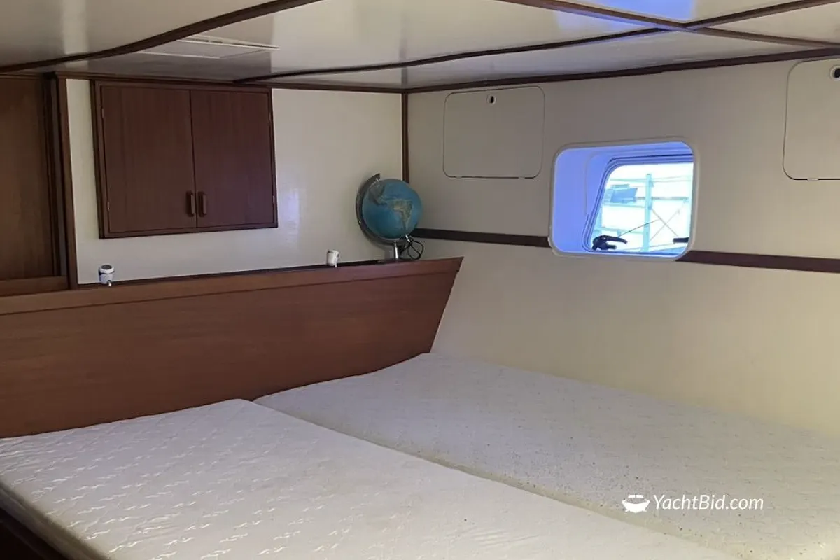 Custom Built - MY ''Tramp'' 32
