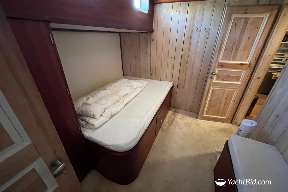 Custom Built - MY ''Tramp'' 34