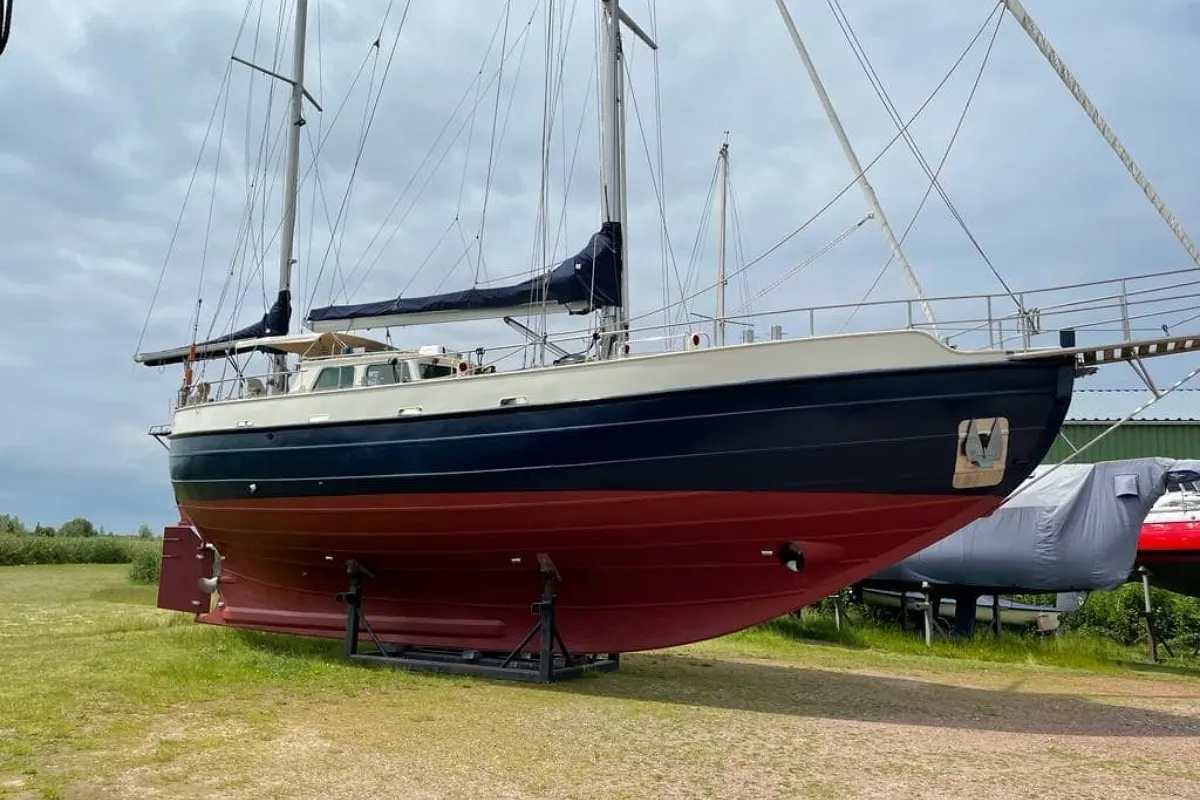 Colin Archer Bronsveen 1500 Deck Saloon 84