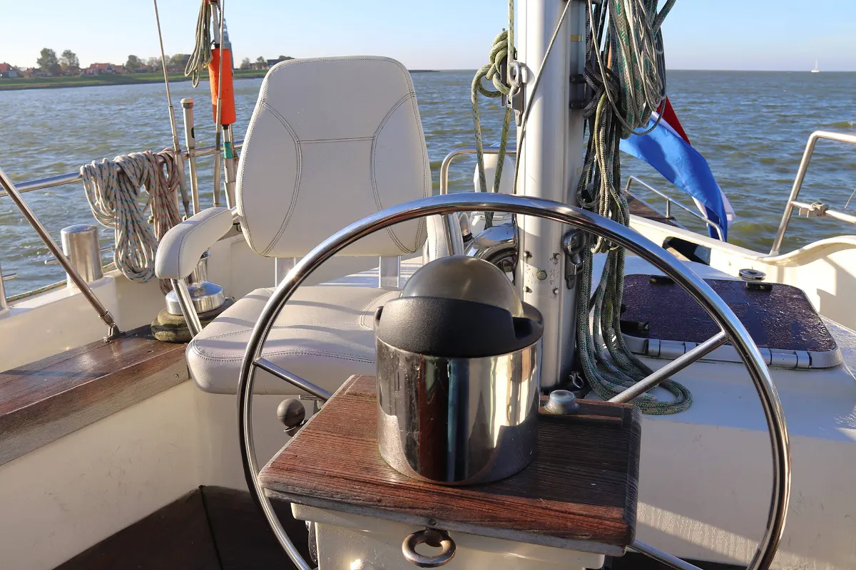 Colin Archer Bronsveen 1500 Deck Saloon 29