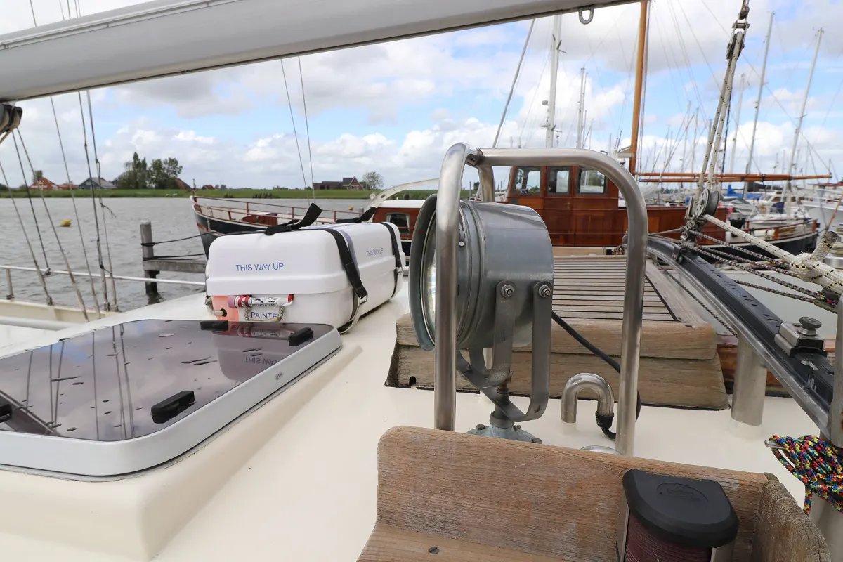 Colin Archer Bronsveen 1500 Deck Saloon 20