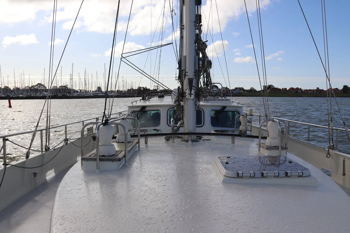 Colin Archer Bronsveen 1500 Deck Saloon 47