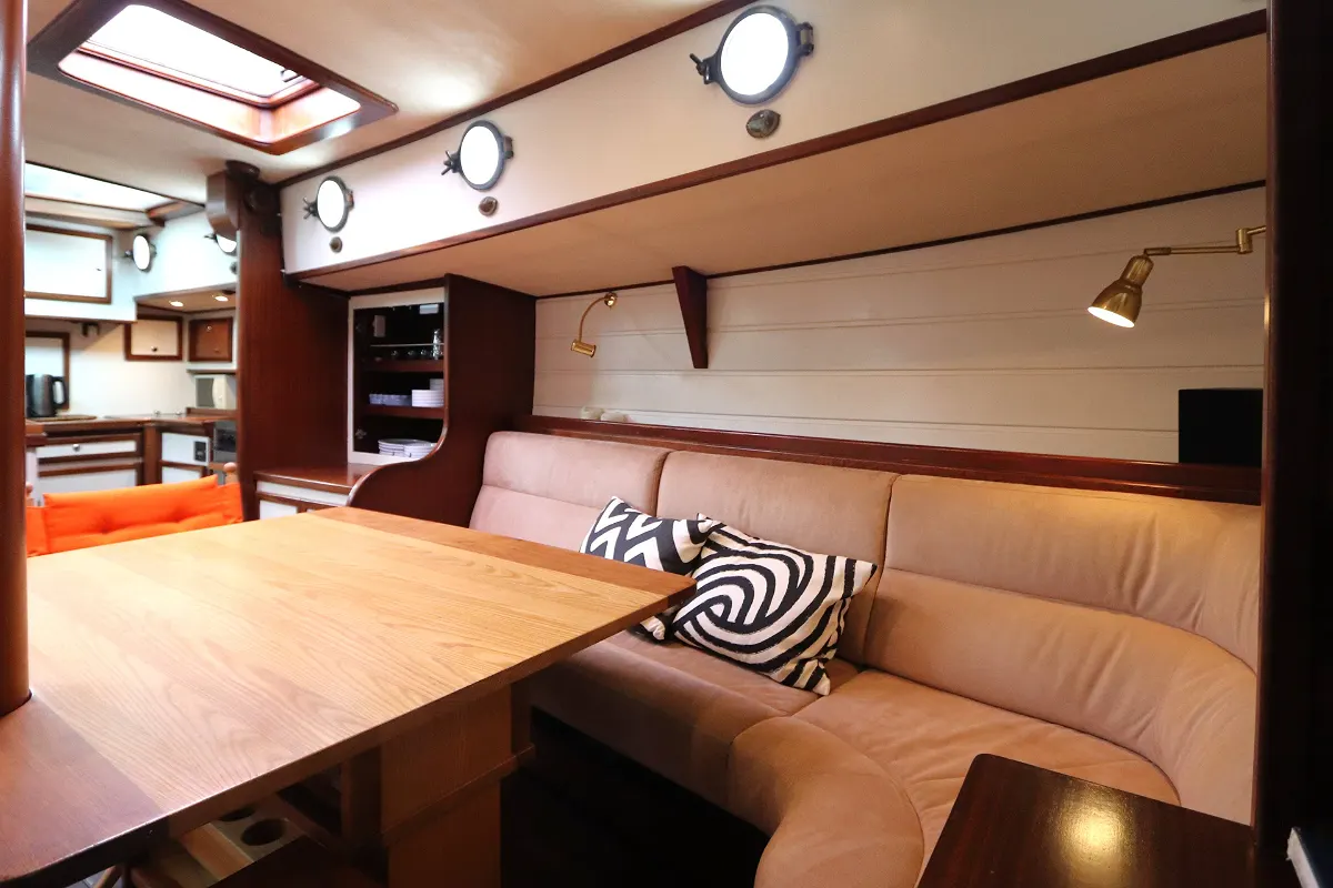 Colin Archer Bronsveen 1500 Deck Saloon 66