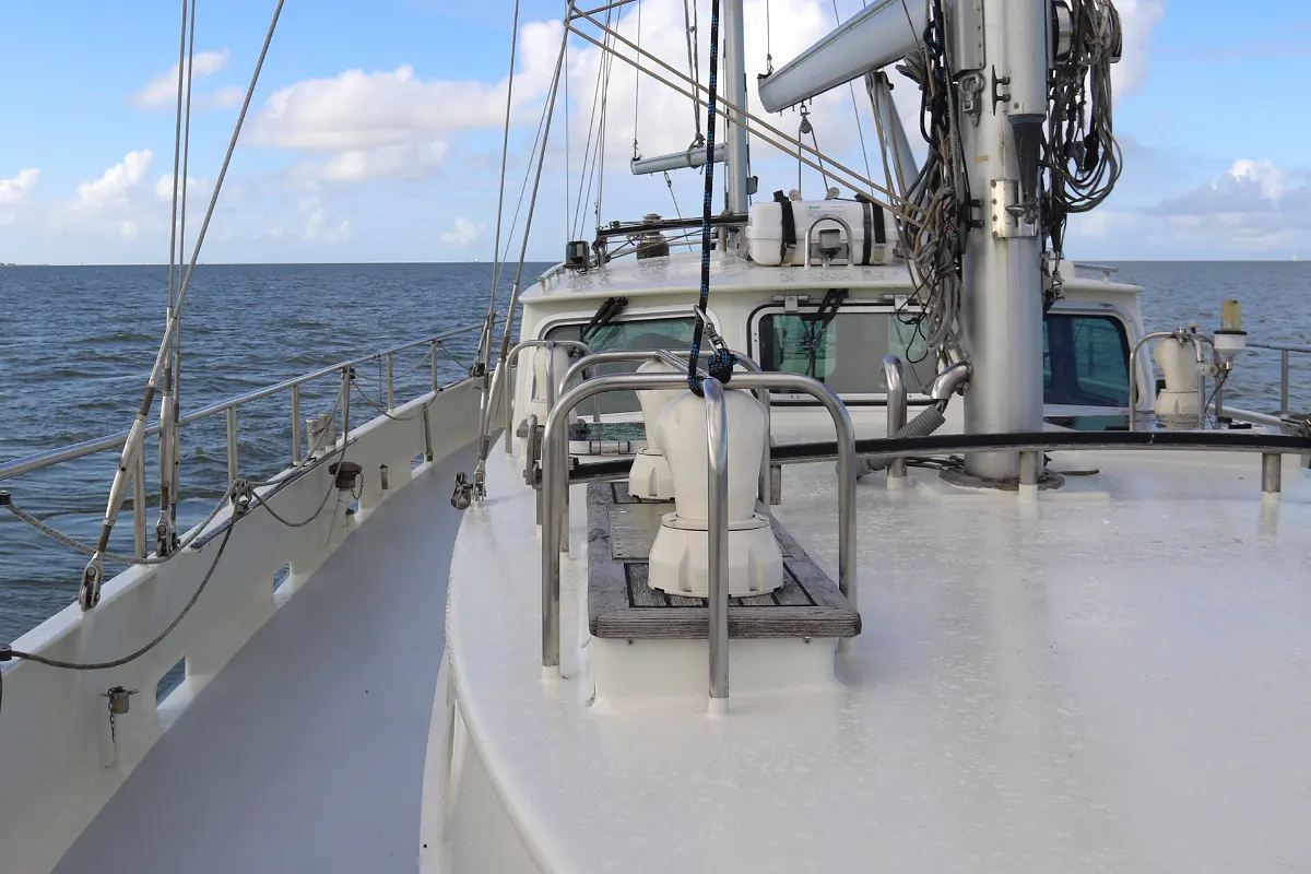 Colin Archer Bronsveen 1500 Deck Saloon 51