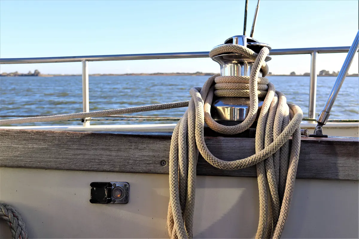 Colin Archer Bronsveen 1500 Deck Saloon 22