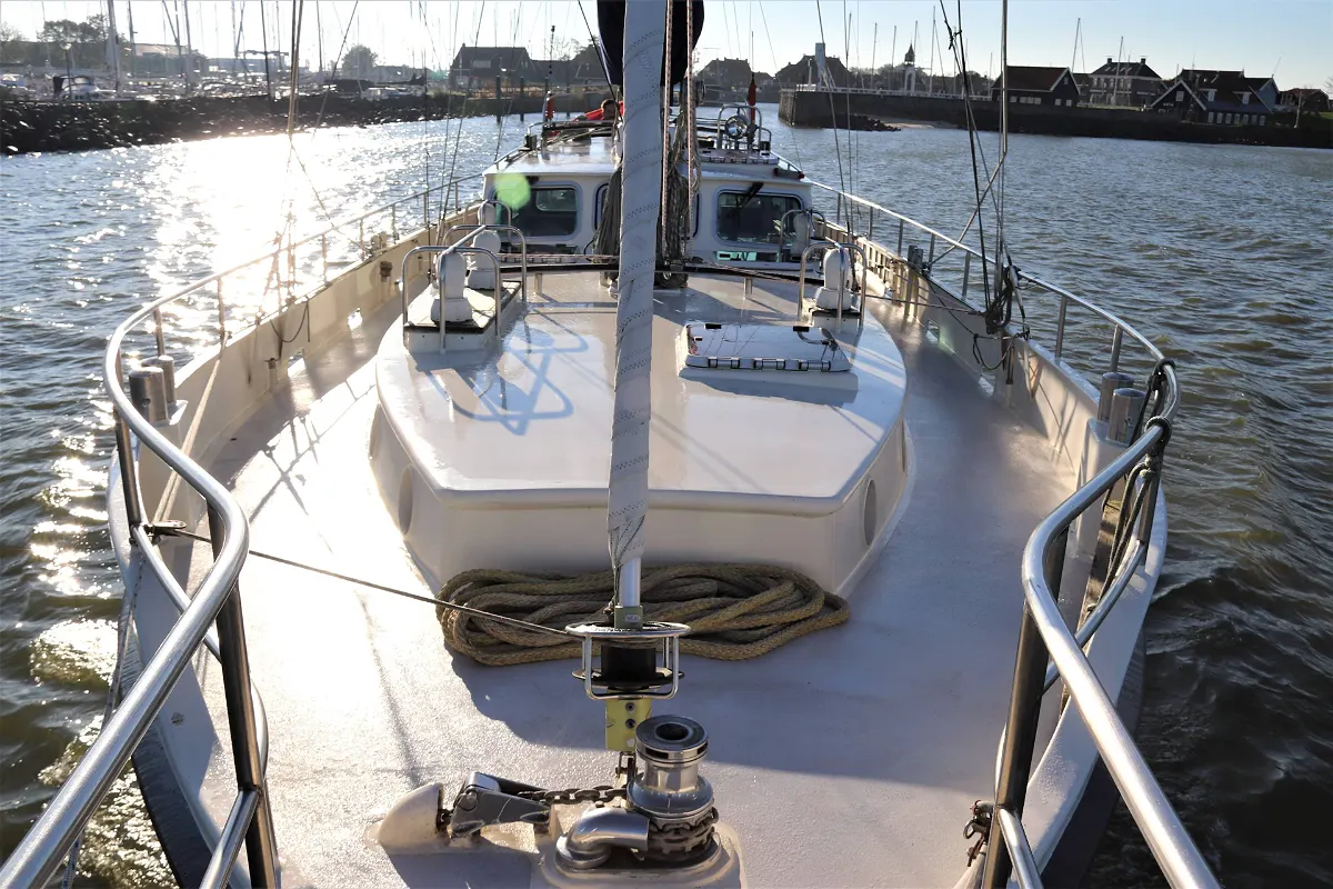 Colin Archer Bronsveen 1500 Deck Saloon 19