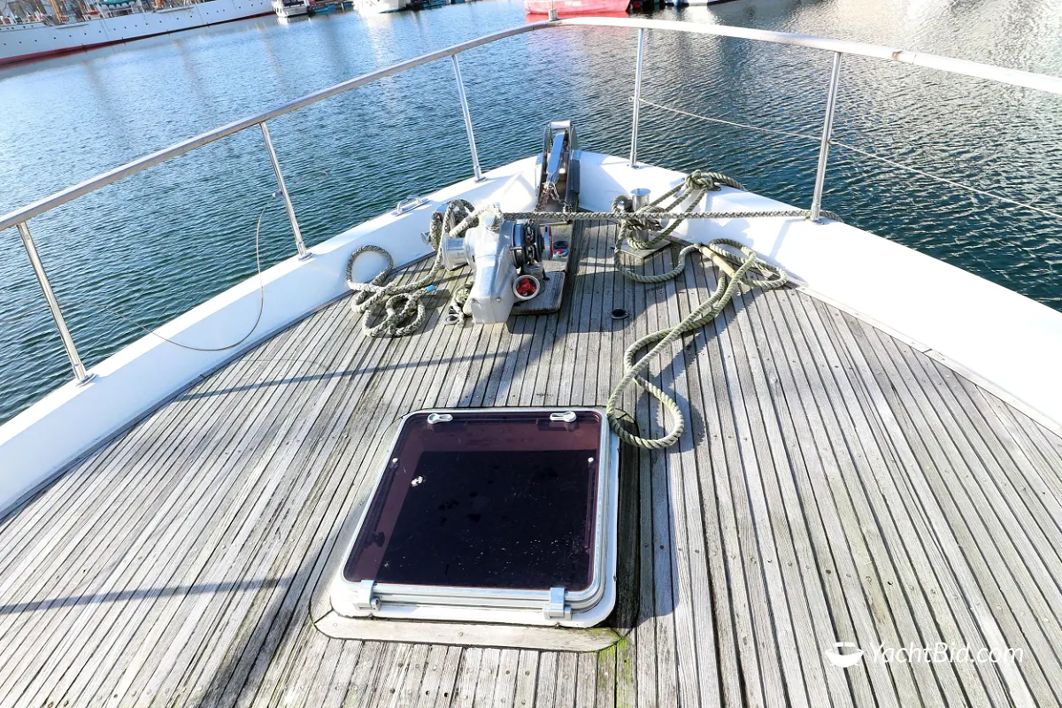 Trader 72 Tide Chase 8