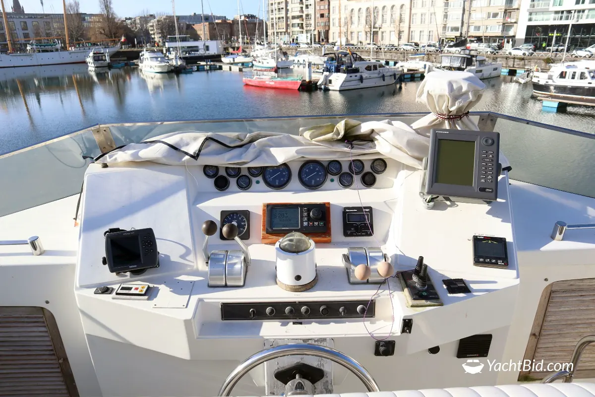 Trader 72 Tide Chase 18