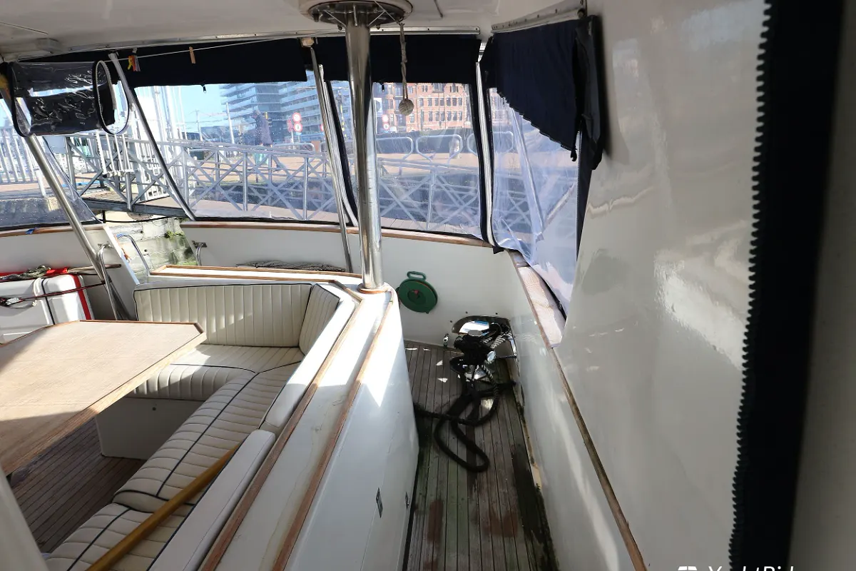 Trader 72 Tide Chase 28