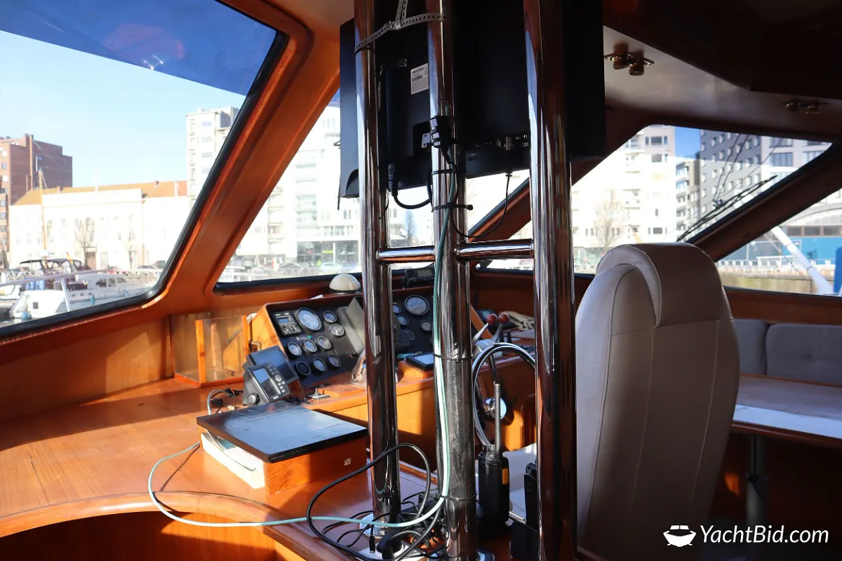 Trader 72 Tide Chase 46