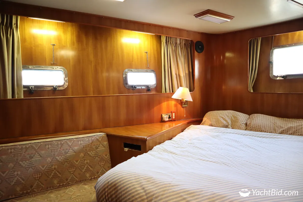 Trader 72 Tide Chase 55