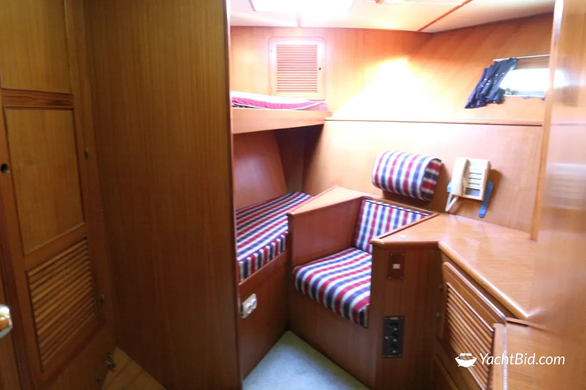 Trader 72 Tide Chase 58