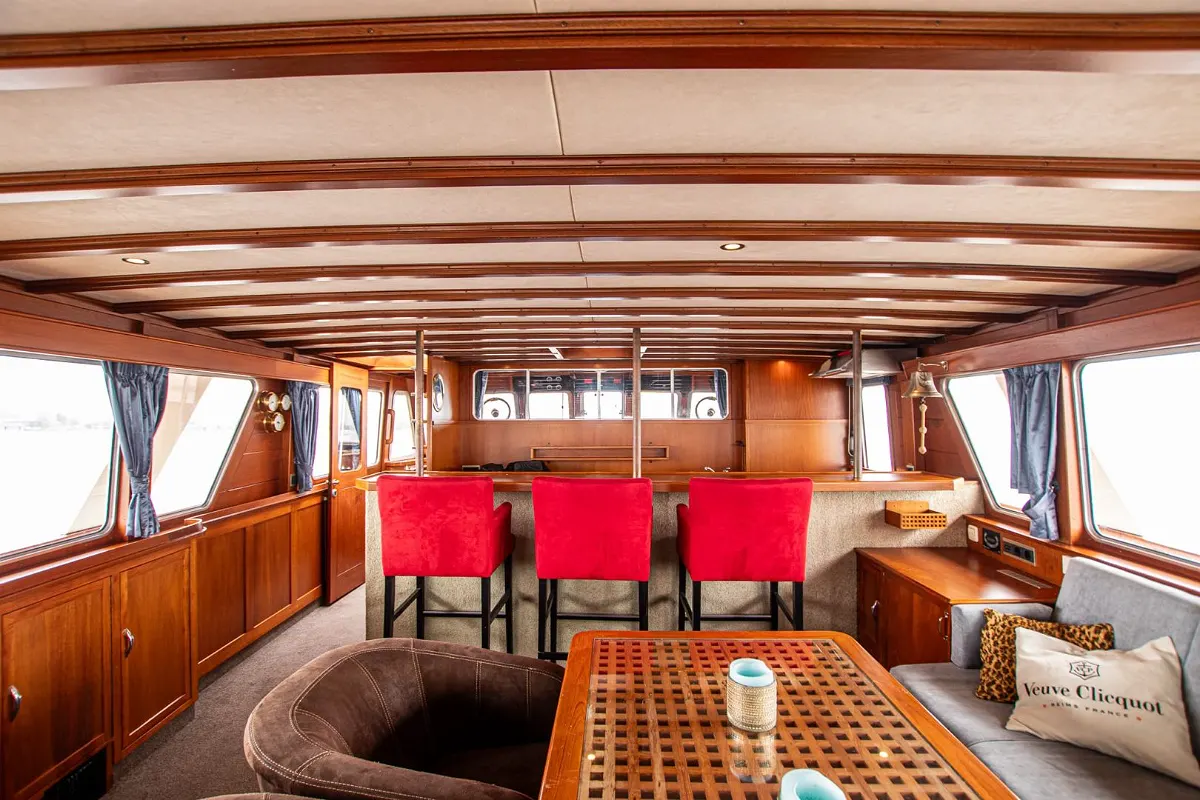 Custom Ex-MTB Motoryacht 24M 2