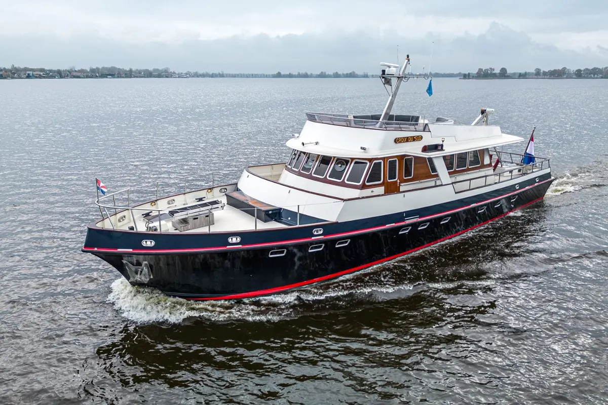 Custom Ex-MTB Motoryacht 24M 7