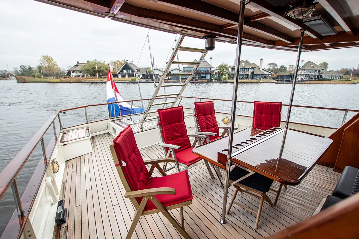 Custom Ex-MTB Motoryacht 24M 10