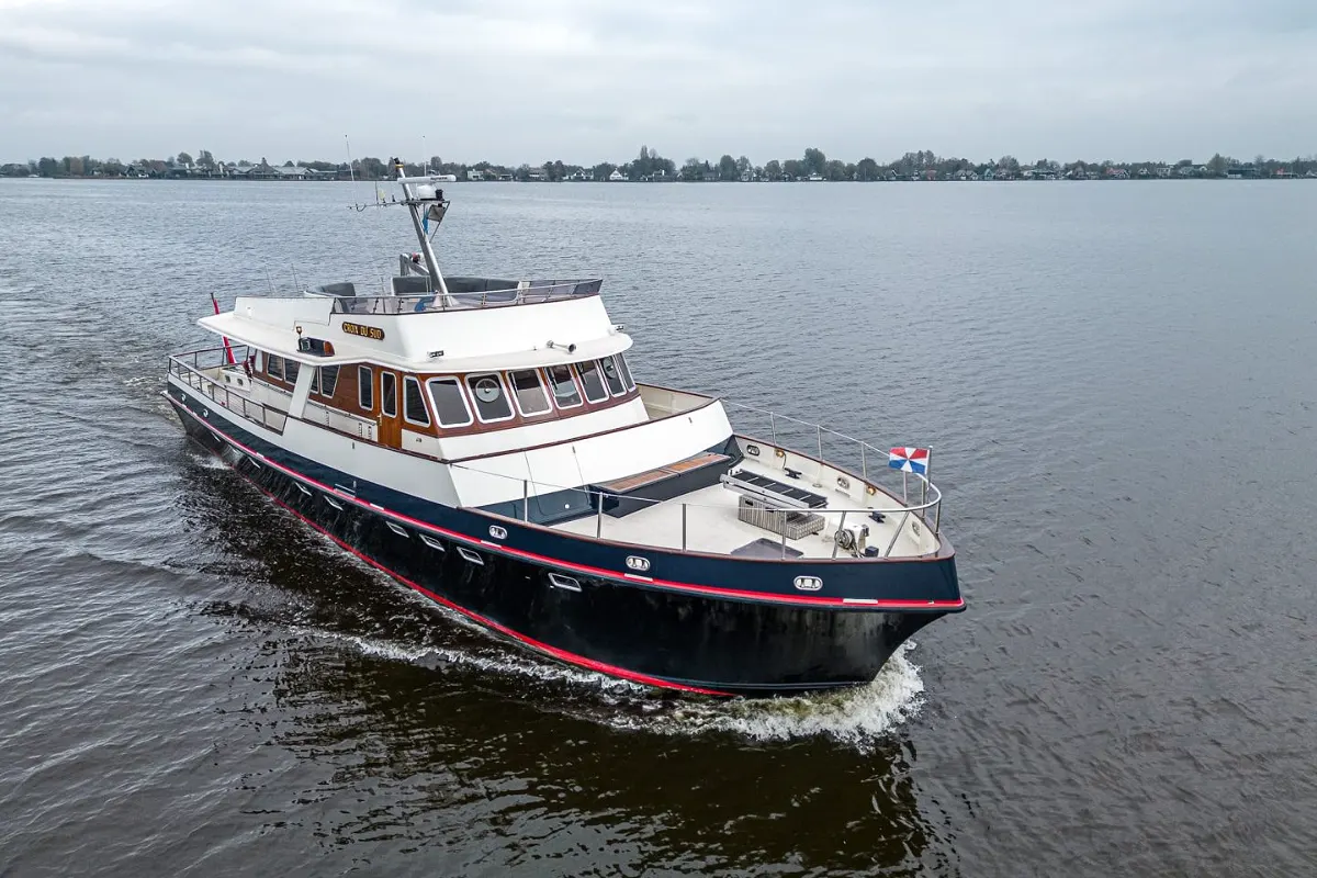 Custom Ex-MTB Motoryacht 24M 15