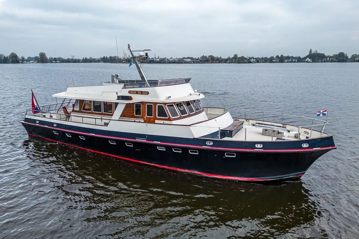 Custom Ex-MTB Motoryacht 24M 32