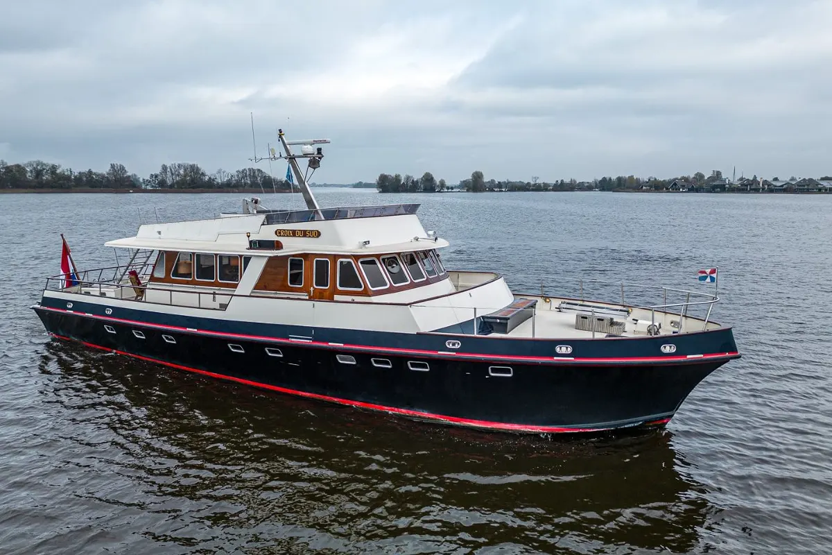 Custom Ex-MTB Motoryacht 24M 33
