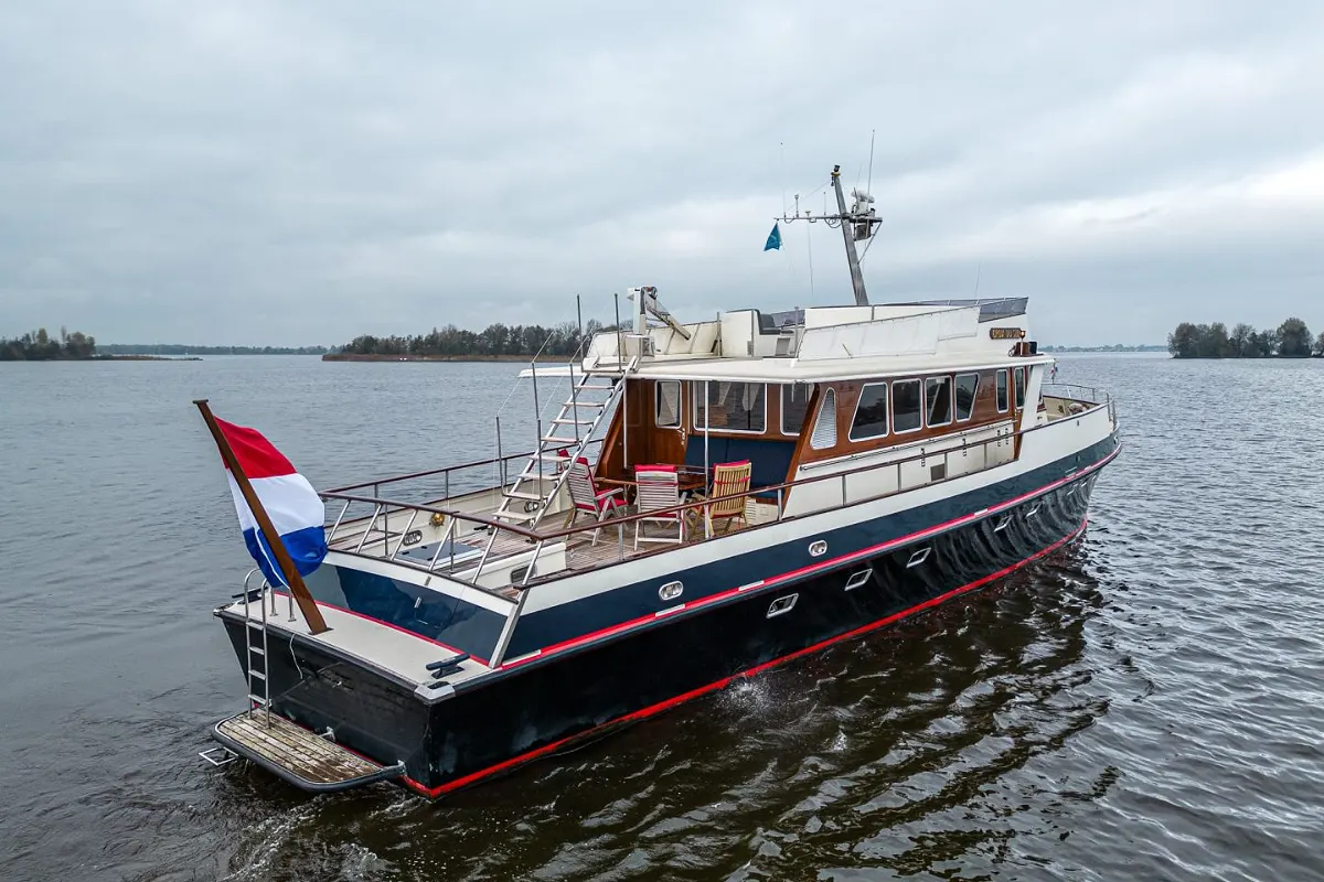 Custom Ex-MTB Motoryacht 24M 39