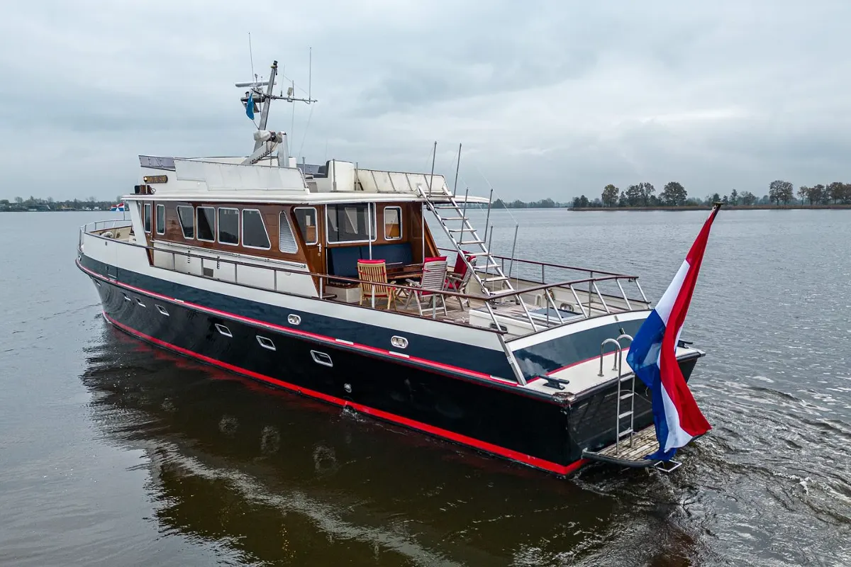 Custom Ex-MTB Motoryacht 24M 53