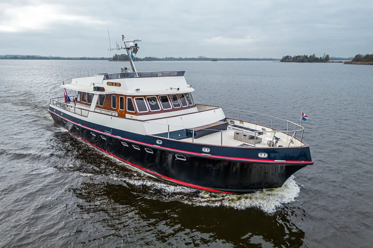 Custom Ex-MTB Motoryacht 24M 73