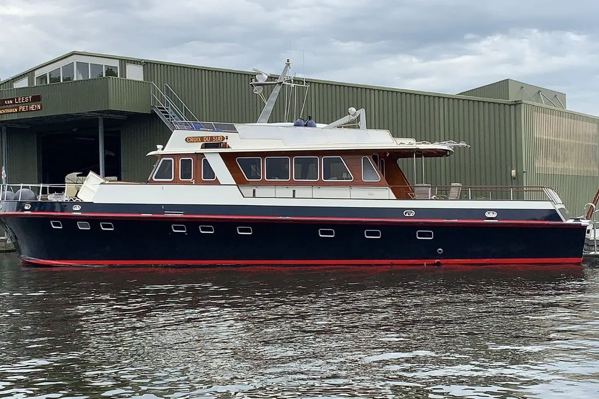 Custom Ex-MTB Motoryacht 24M 75